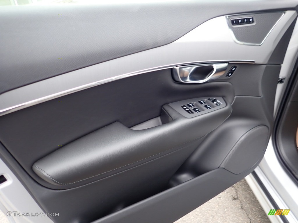 2021 Volvo XC90 T5 AWD Momentum Charcoal Door Panel Photo #140747206