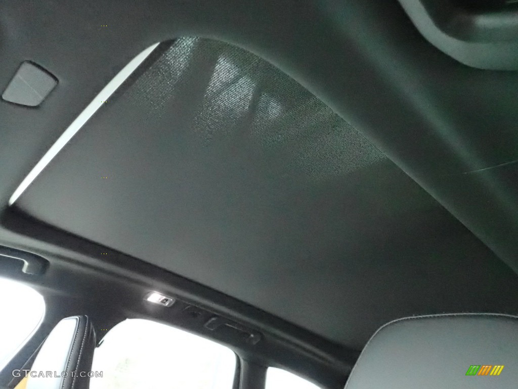 2021 Volvo XC60 T8 eAWD Polestar Plug-in Hybrid Sunroof Photos