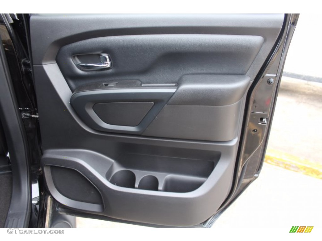 2018 TITAN XD SV Crew Cab 4x4 - Magnetic Black / Black photo #24