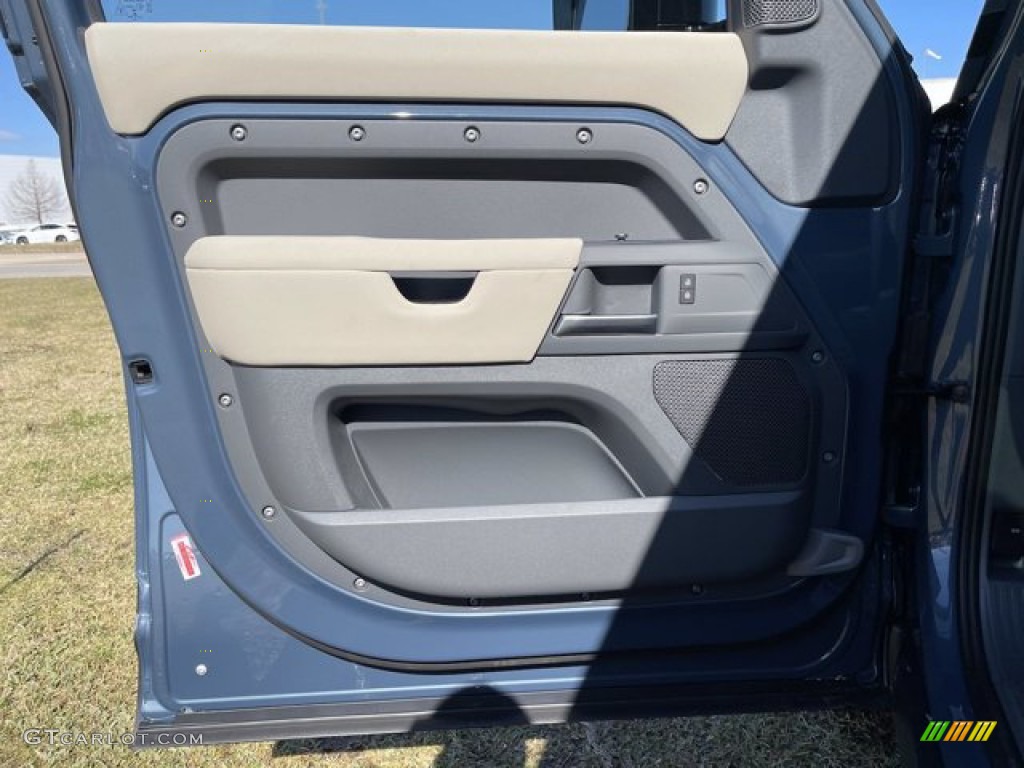 2021 Land Rover Defender 110 S Acorn Door Panel Photo #140748988
