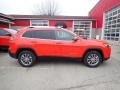 Spitfire Orange - Cherokee Latitude Lux 4x4 Photo No. 7