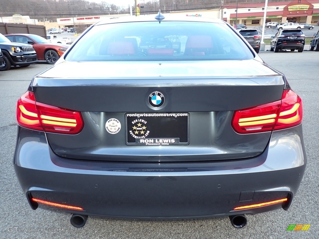 2017 BMW 3 Series 340i xDrive Sedan Exhaust Photos