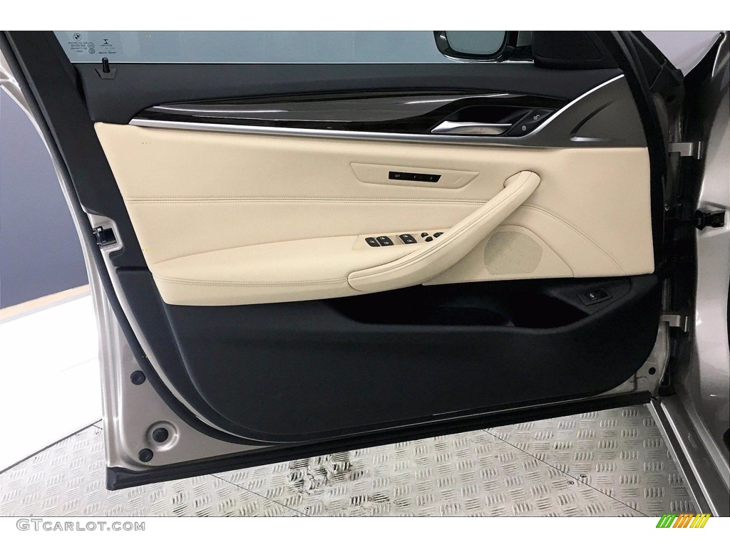 2018 BMW 5 Series 530i Sedan Canberra Beige/Black Door Panel Photo #140757298