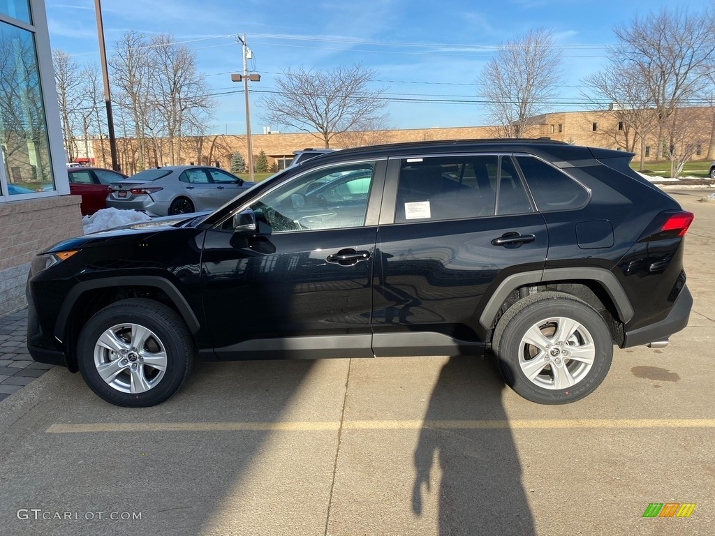 2021 RAV4 XLE AWD - Midnight Black Metallic / Black photo #1