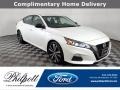Pearl White 2019 Nissan Altima SR