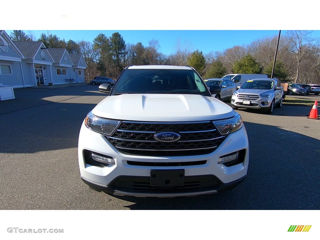 2021 Explorer XLT 4WD - Oxford White / Ebony photo #2