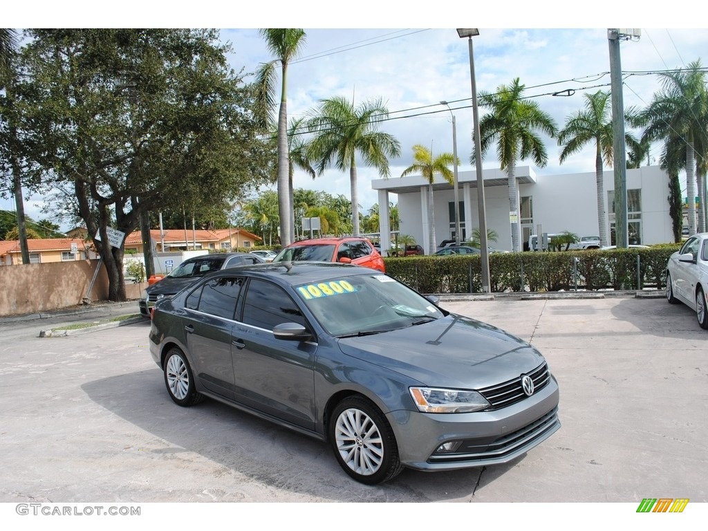 Platinum Gray Metallic Volkswagen Jetta