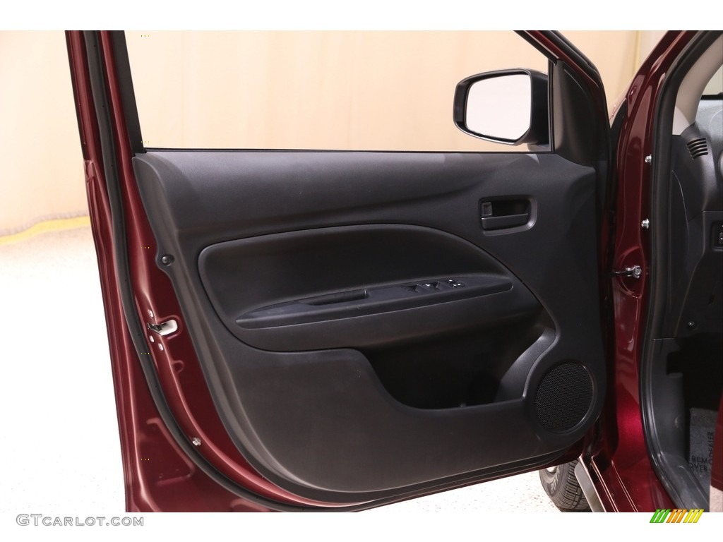 2018 Mitsubishi Mirage ES Dark Gray Door Panel Photo #140770076