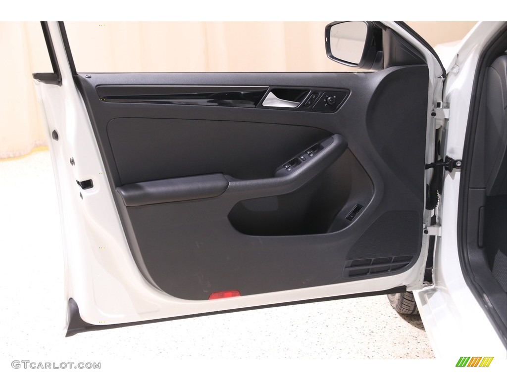 2018 Volkswagen Jetta SE Sport Titan Black Door Panel Photo #140773301