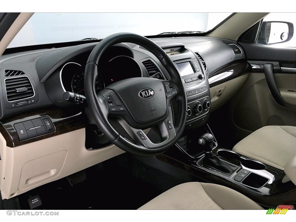 2014 Sorento LX - Dark Cherry / Beige photo #21