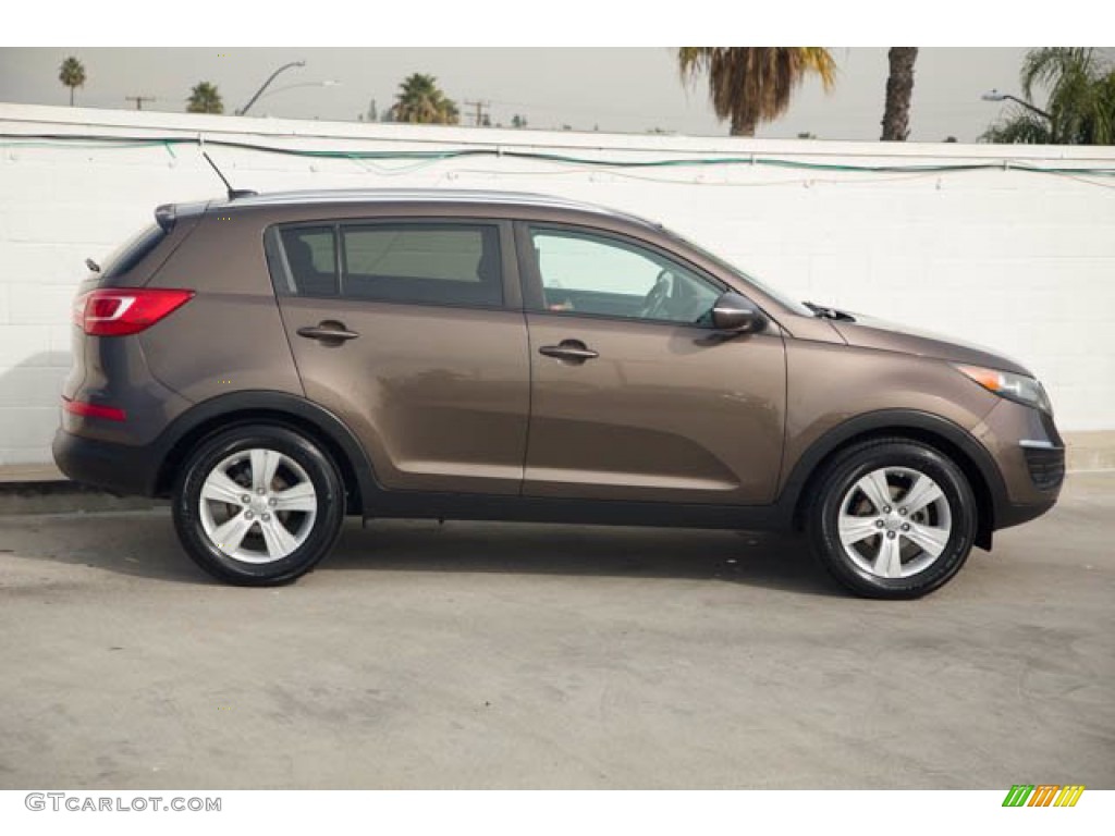 2011 Sportage LX - Sand Track / Black photo #14
