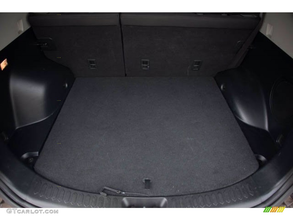 2011 Sportage LX - Sand Track / Black photo #19