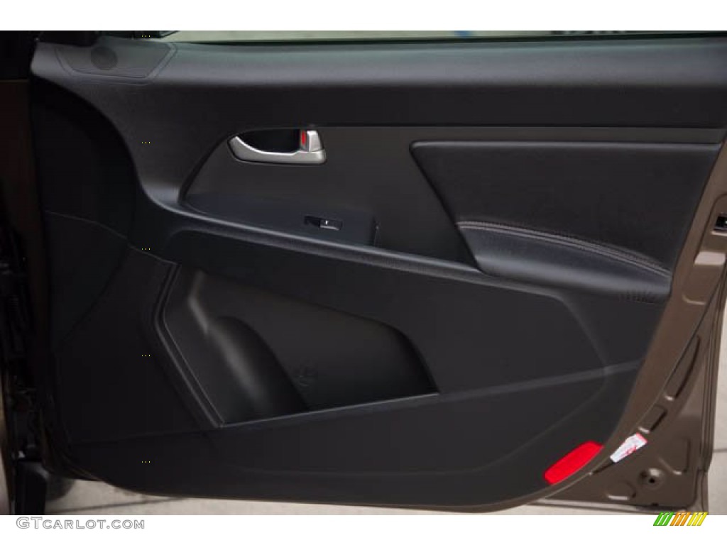 2011 Sportage LX - Sand Track / Black photo #32