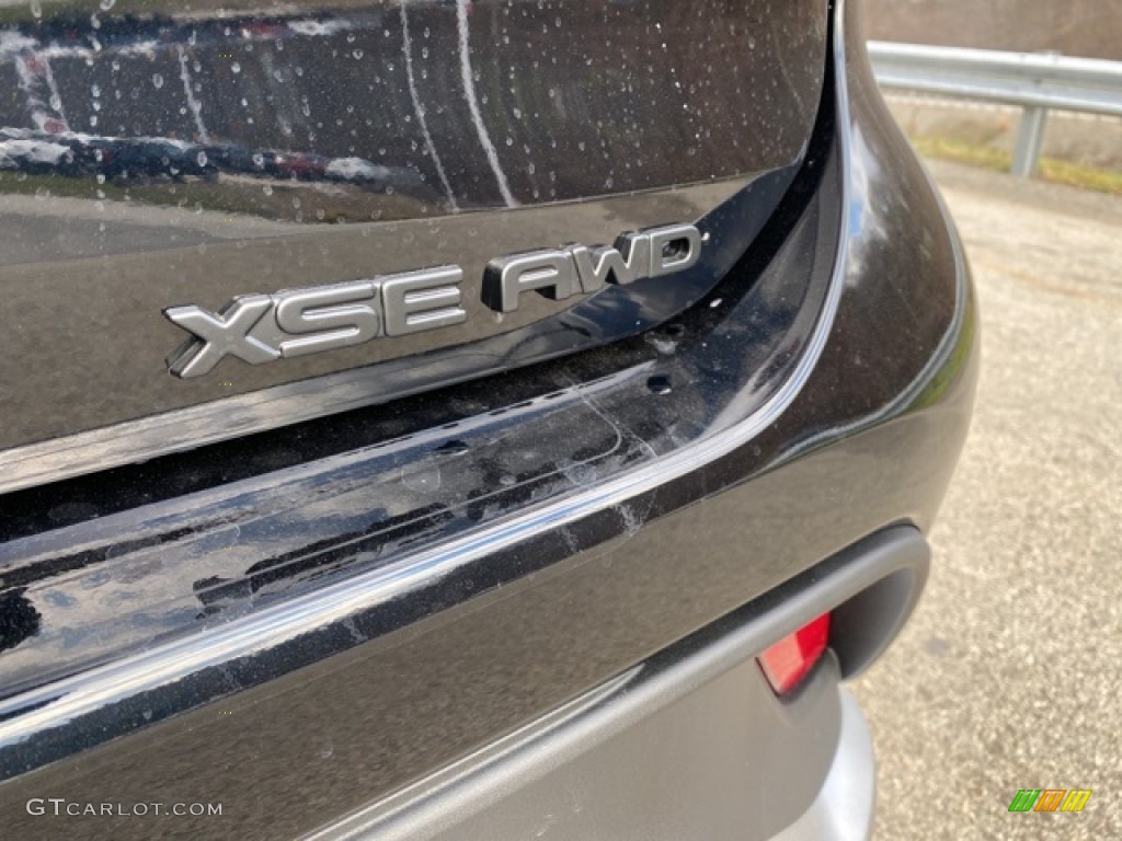 2021 Toyota Highlander XSE AWD Marks and Logos Photo #140777099
