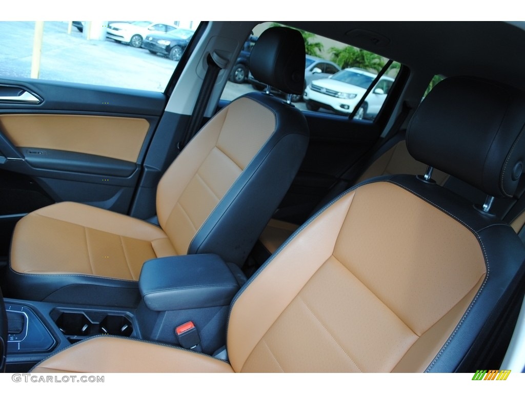 Golden Oak/Black Interior 2018 Volkswagen Tiguan SE Photo #140779346