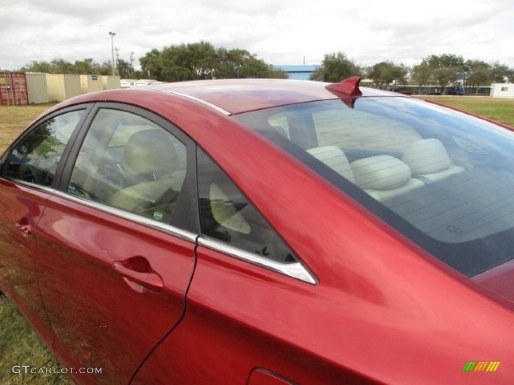 2013 Sonata GLS - Sparkling Ruby / Camel photo #21