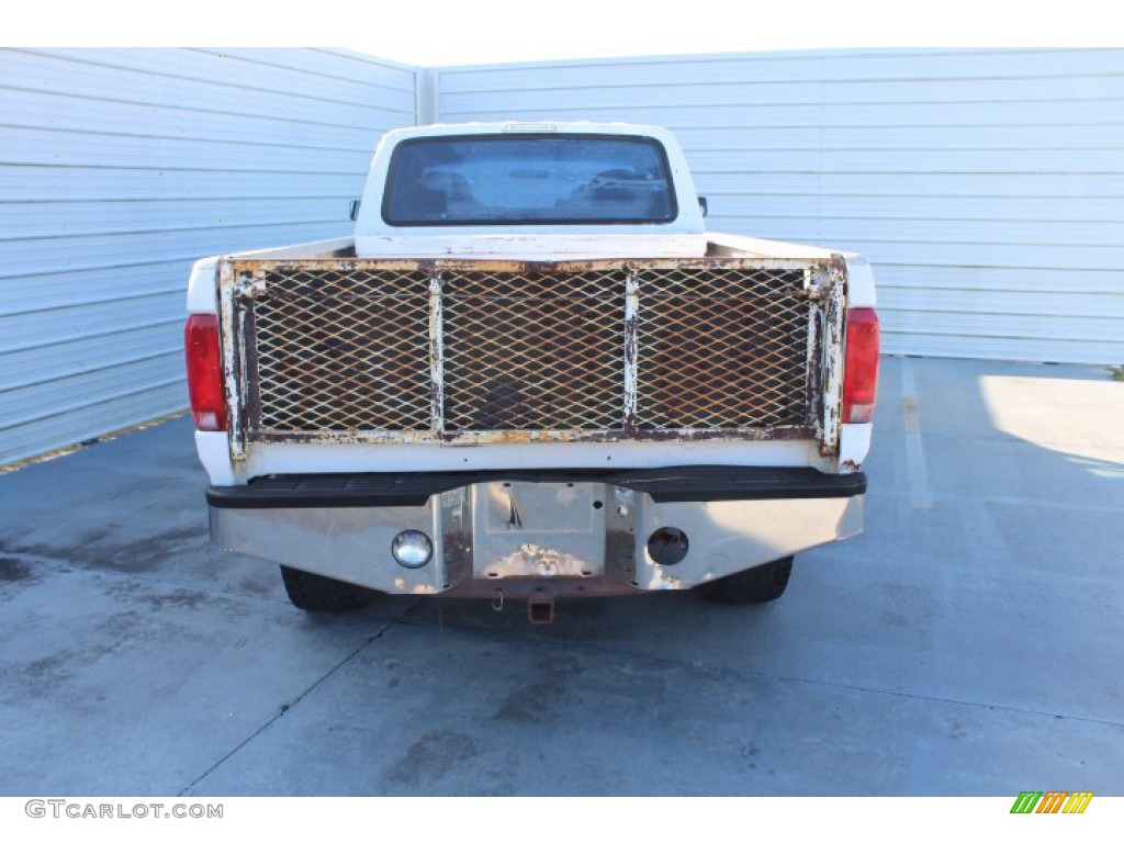1996 F350 XLT Crew Cab 4x4 - Oxford White / Red photo #7