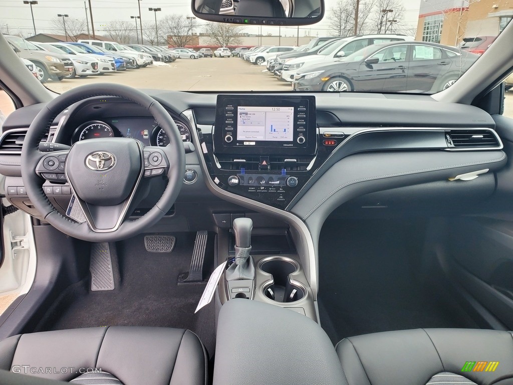 Black Interior 2021 Toyota Camry SE AWD Photo #140782636