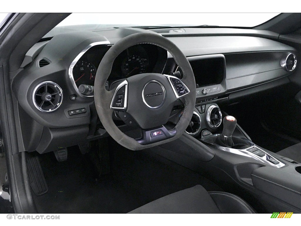 2018 Chevrolet Camaro SS Coupe Jet Black Dashboard Photo #140790341