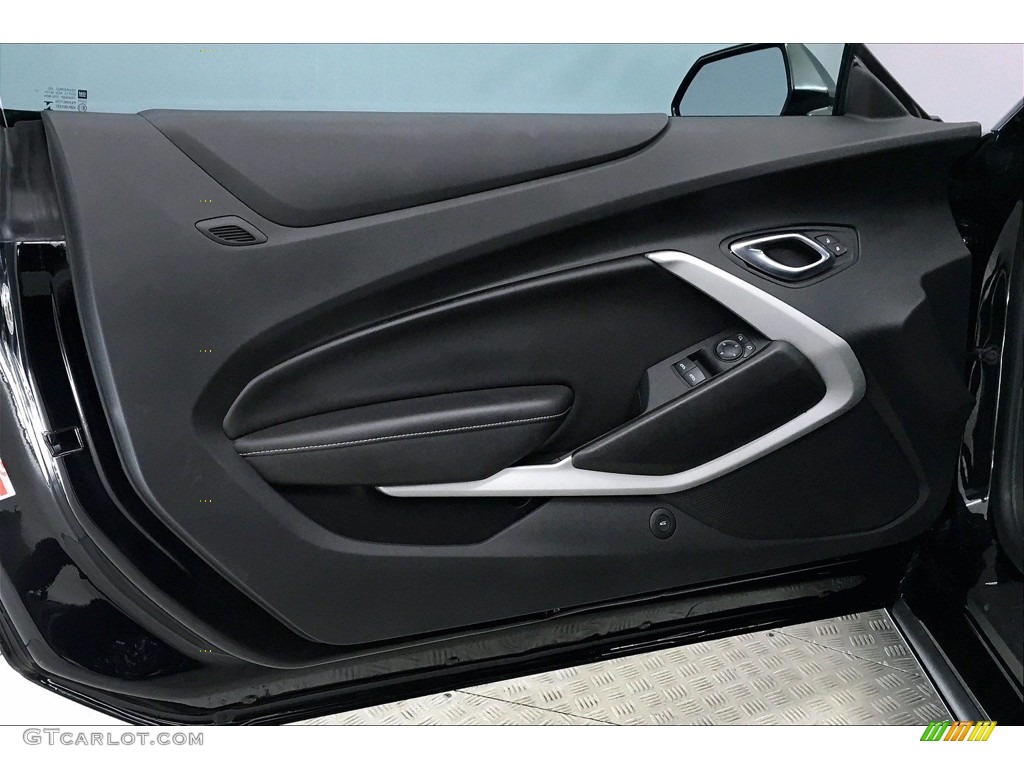 2018 Chevrolet Camaro SS Coupe Door Panel Photos