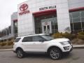 Oxford White - Explorer XLT 4WD Photo No. 2