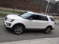 Oxford White - Explorer XLT 4WD Photo No. 12