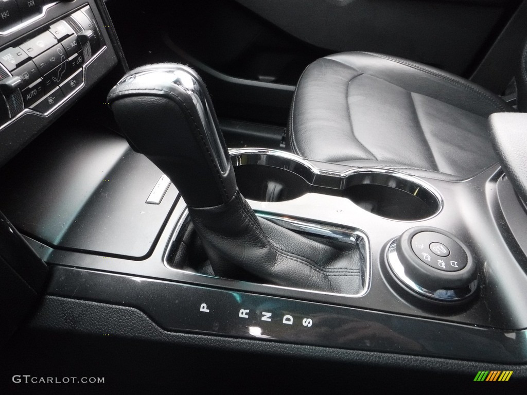 2017 Explorer XLT 4WD - Oxford White / Ebony Black photo #20