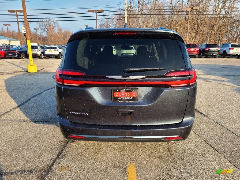 2021 Pacifica Touring - Maximum Steel Metallic / Black/Alloy photo #12