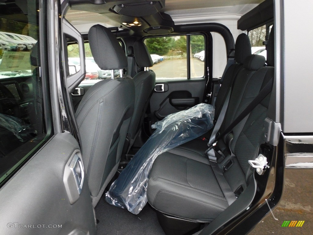 2021 Gladiator Willys 4x4 - Black / Black photo #11