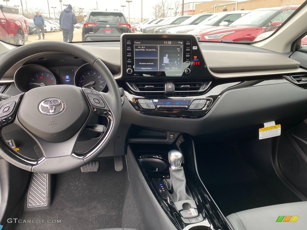 2020 Toyota C-HR Limited Dashboard Photos