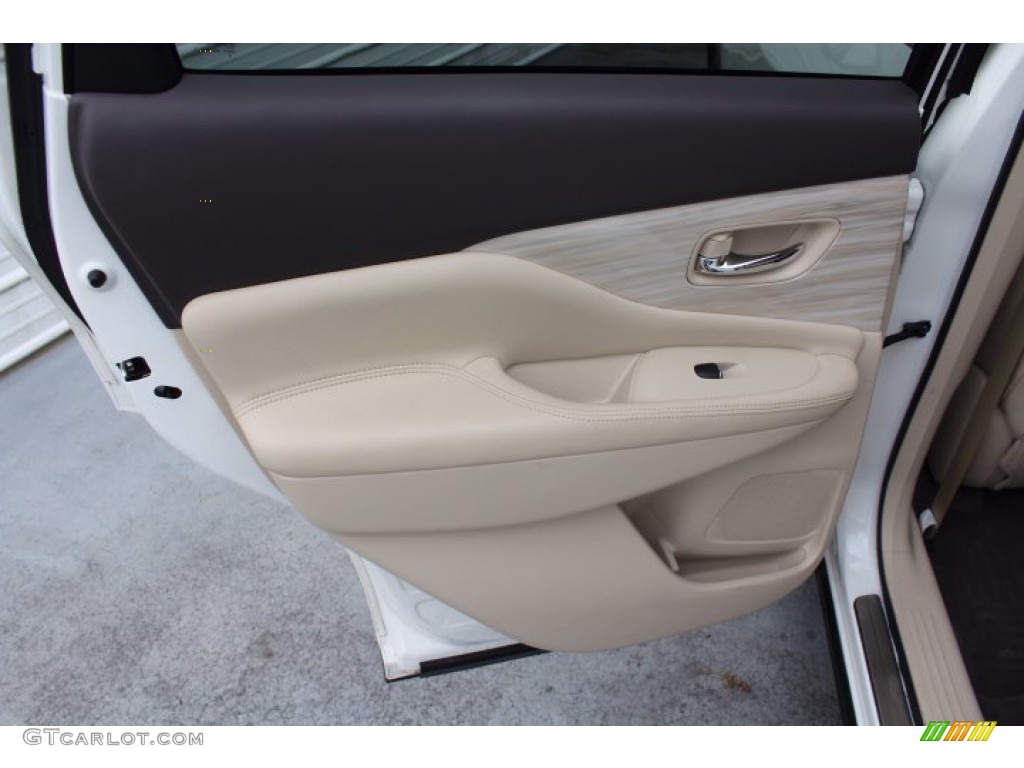 2018 Nissan Murano Platinum Cashmere Door Panel Photo #140799524