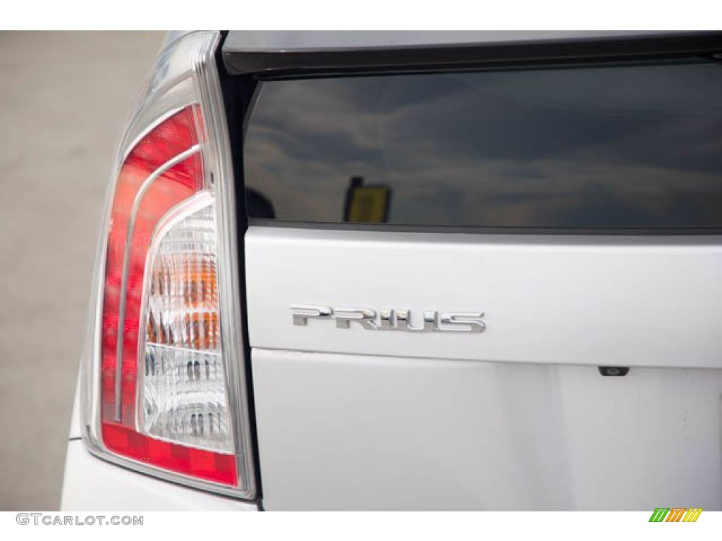 2015 Prius Two Hybrid - Classic Silver Metallic / Misty Gray photo #10