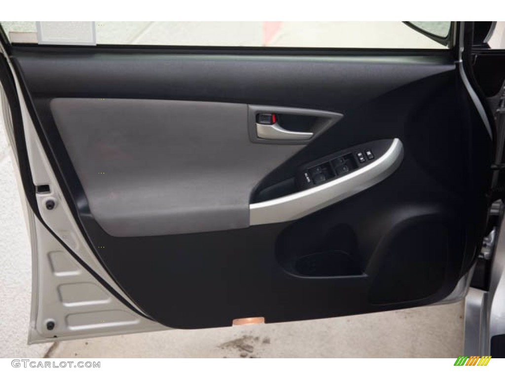 2015 Prius Two Hybrid - Classic Silver Metallic / Misty Gray photo #25