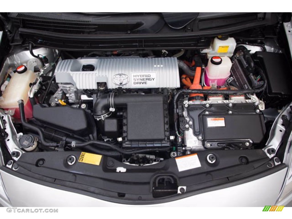 2015 Prius Two Hybrid - Classic Silver Metallic / Misty Gray photo #30