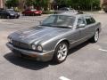 Quartz Metallic - XJ XJR Photo No. 12