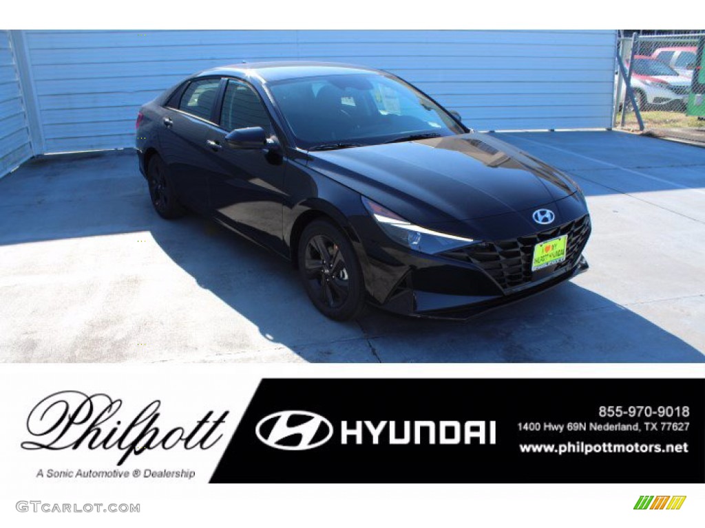 Phantom Black Hyundai Elantra