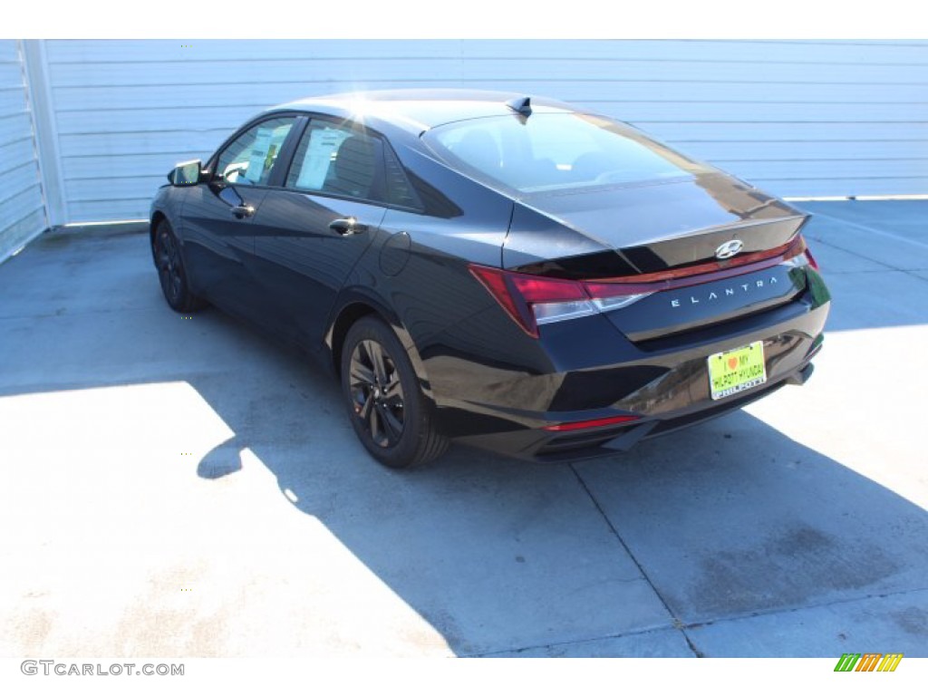 2021 Elantra SEL - Phantom Black / Black photo #6