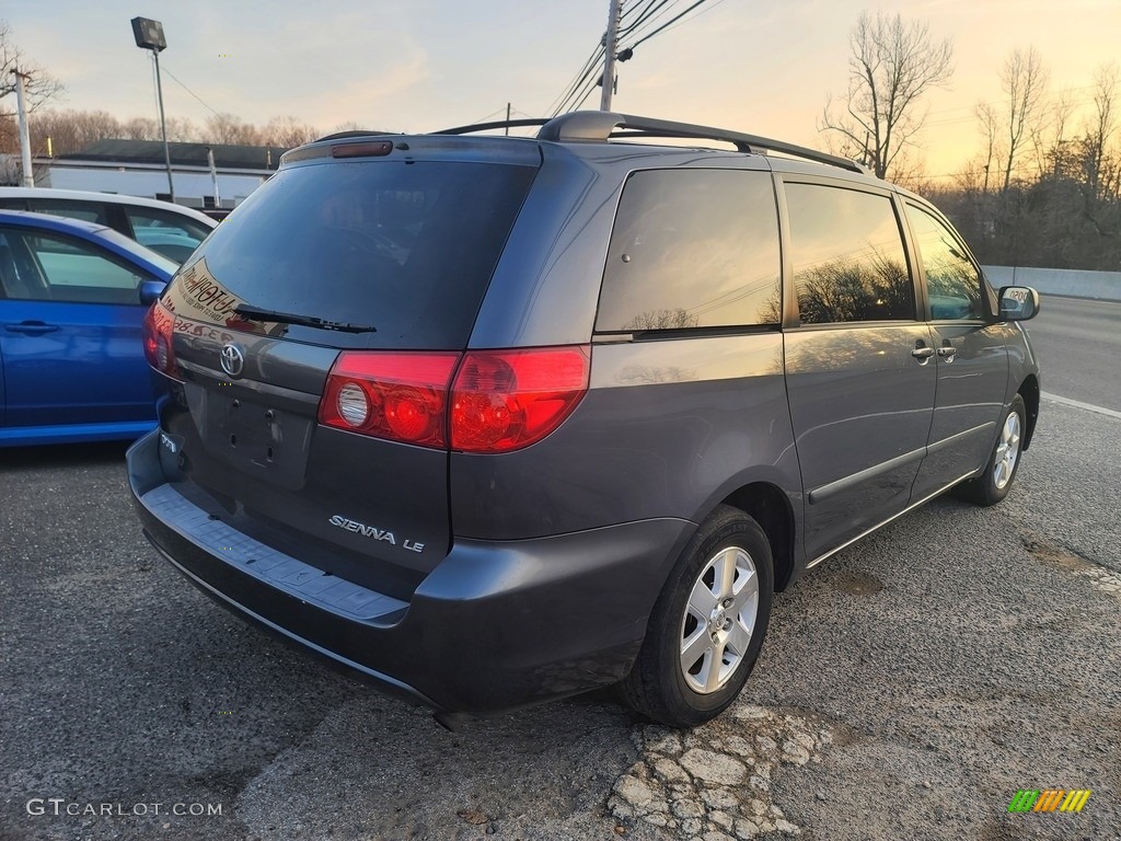 2006 Sienna LE - Nautical Blue Metallic / Stone Gray photo #4