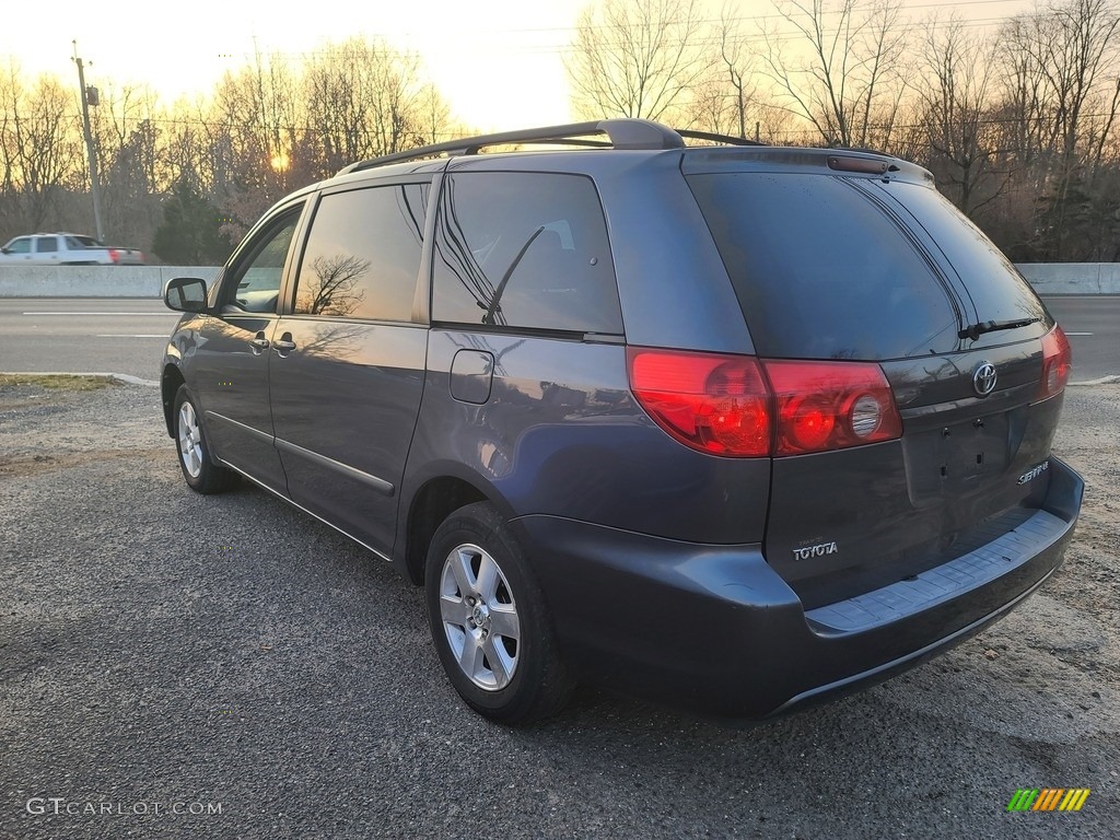 2006 Sienna LE - Nautical Blue Metallic / Stone Gray photo #6
