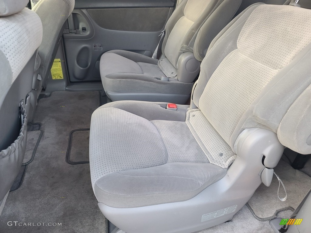 2006 Sienna LE - Nautical Blue Metallic / Stone Gray photo #16