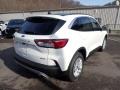 2020 Oxford White Ford Escape SE 4WD  photo #2