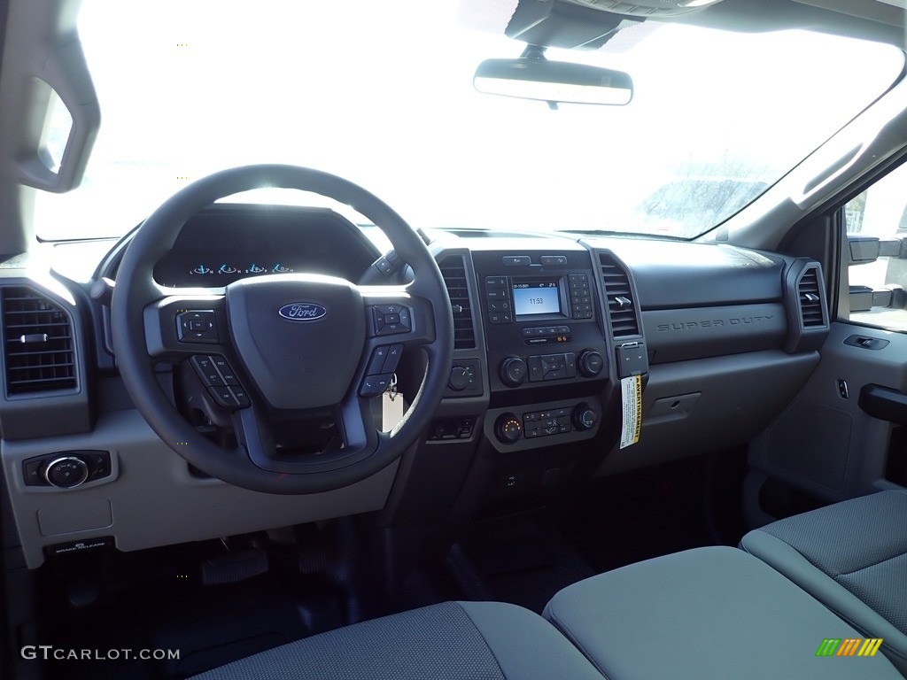 2021 F250 Super Duty XL Crew Cab 4x4 - Iconic Silver / Medium Earth Gray photo #12