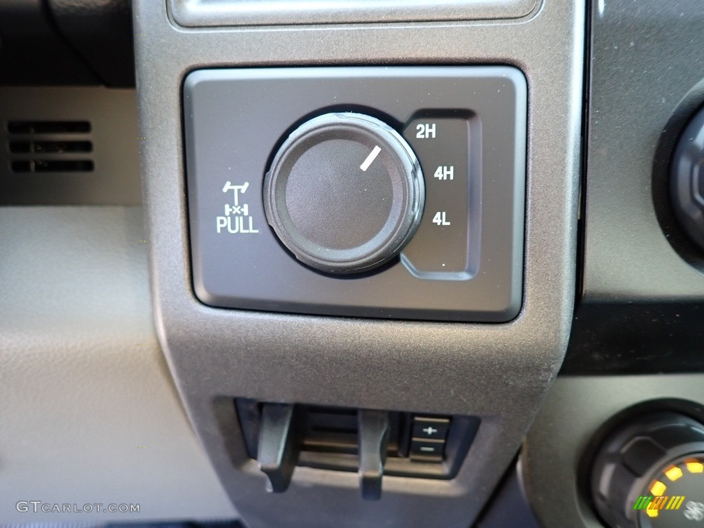 2021 F250 Super Duty XL Crew Cab 4x4 - Iconic Silver / Medium Earth Gray photo #16