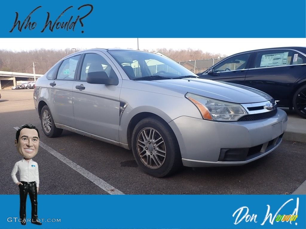 2008 Focus SE Sedan - Silver Frost Metallic / Medium Stone photo #1