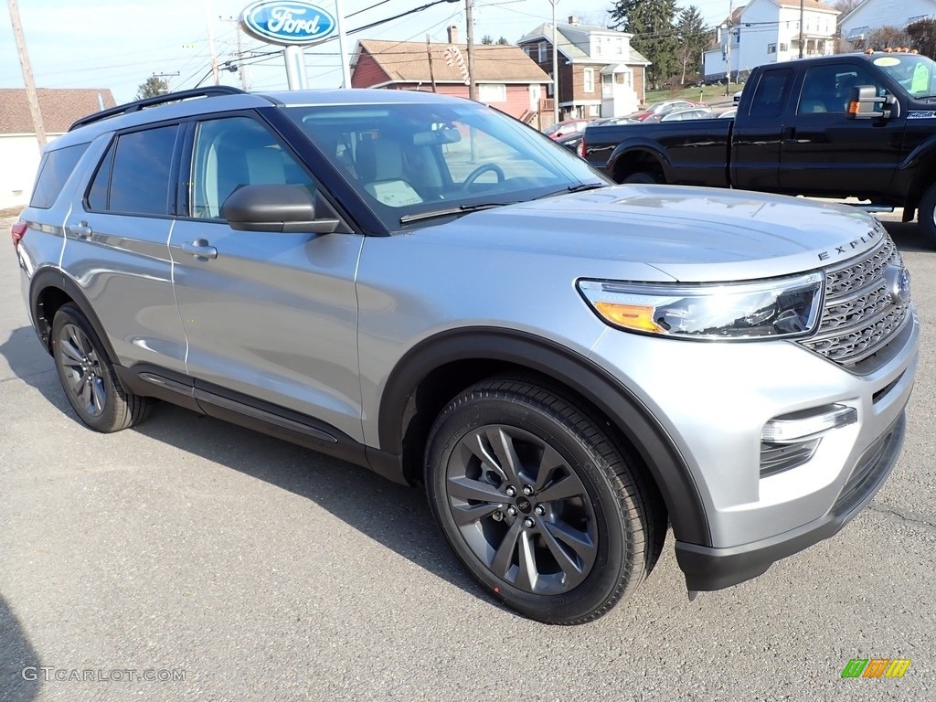 Iconic Silver Metallic 2021 Ford Explorer XLT 4WD Exterior Photo #140811374