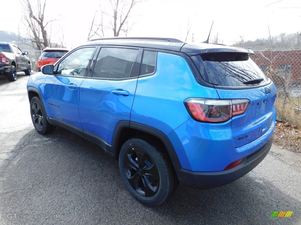 2021 Compass Latitude 4x4 - Laser Blue Pearl / Black photo #8