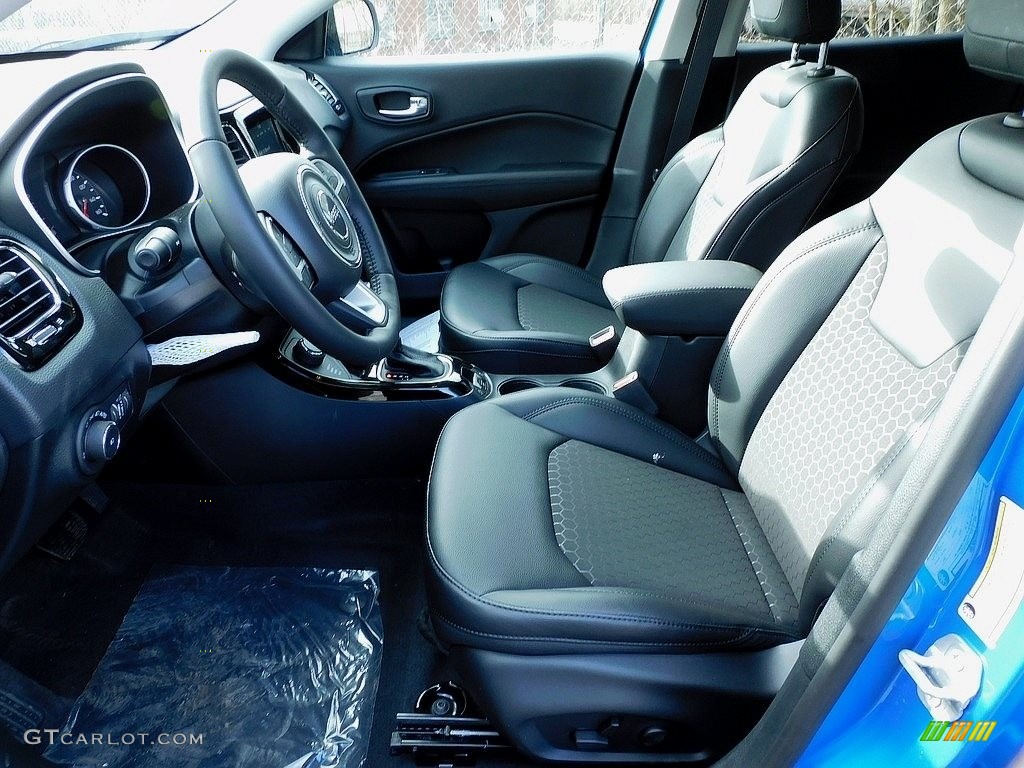 2021 Compass Latitude 4x4 - Laser Blue Pearl / Black photo #11