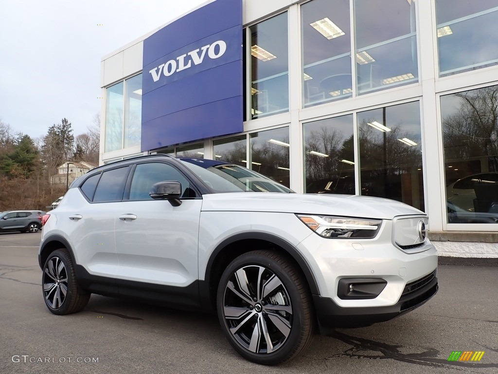 2021 XC40 P8 eAWD Recharge Pure Electric - Glacier Silver Metallic / Charcoal photo #1
