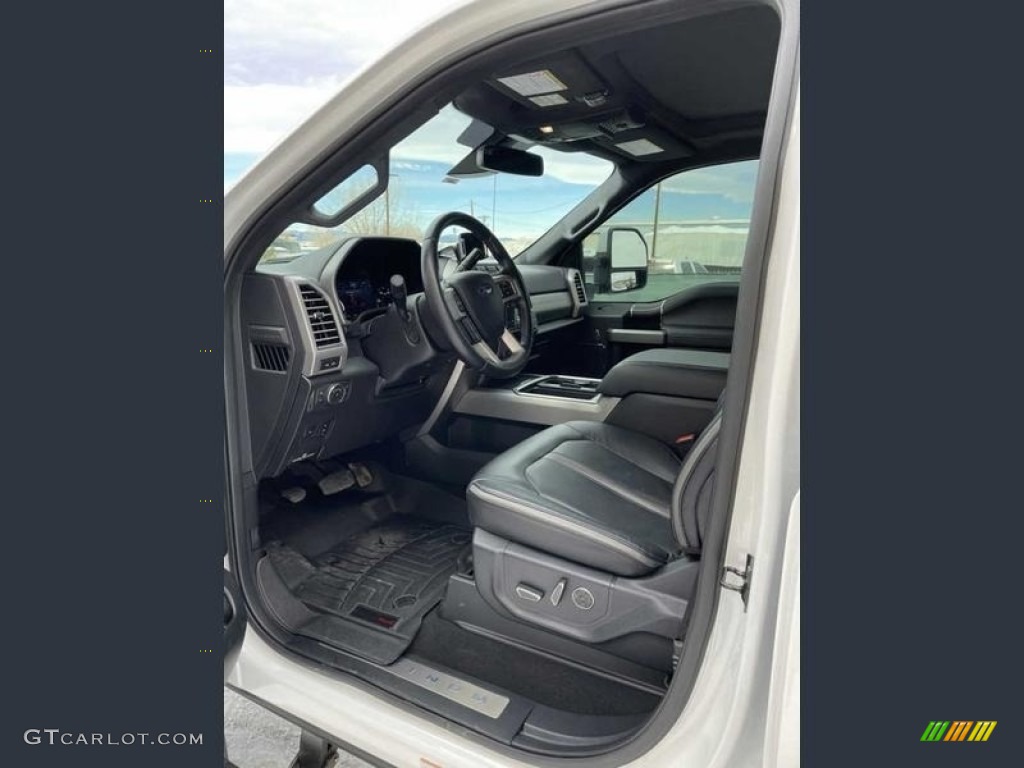 2019 F450 Super Duty Platinum Crew Cab 4x4 - White Platinum Metallic Tri-Coat / Black photo #3