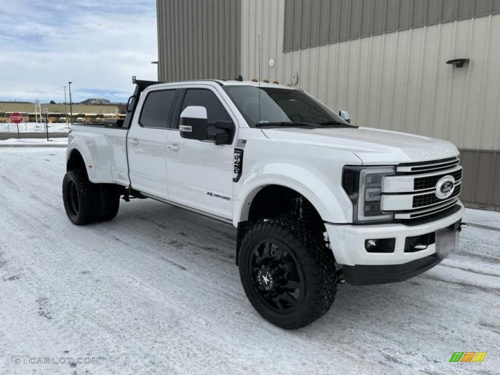 2019 F450 Super Duty Platinum Crew Cab 4x4 - White Platinum Metallic Tri-Coat / Black photo #9